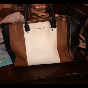 Michael Kors purse. Used but very good condition